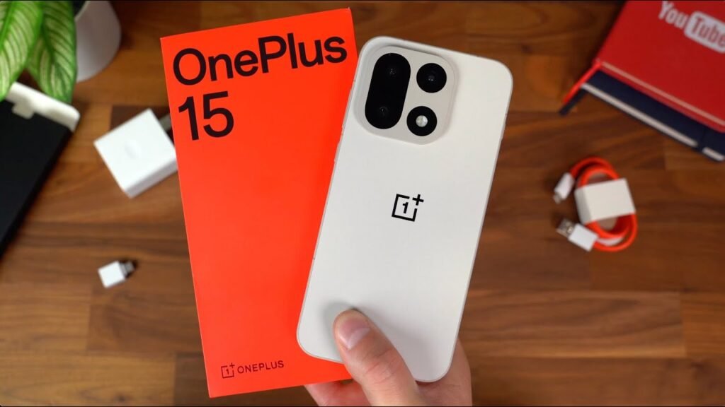 OnePlus 15 Unboxing & Hands On!